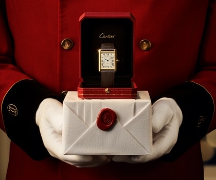 アクセサリーとフレグランス