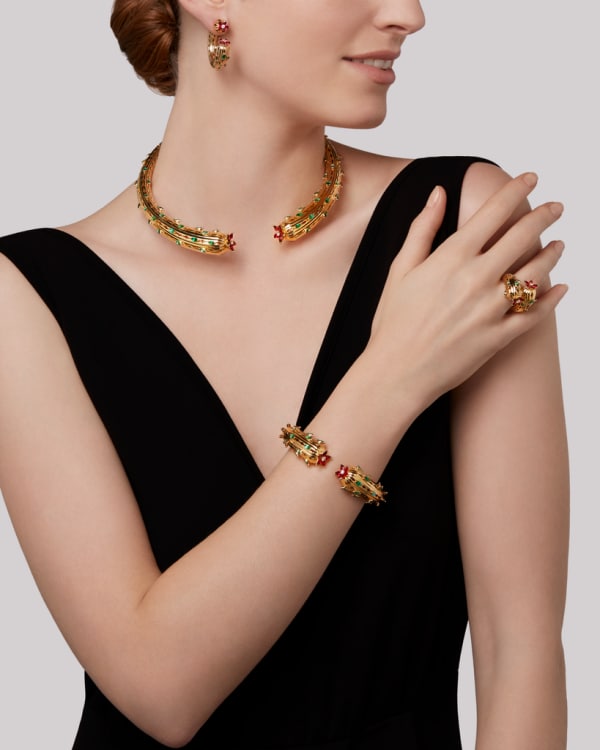 Crh カクテュス ドゥ カルティエ ネックレス イエローゴールド エメラルド ルビー ダイヤモンド Cartier