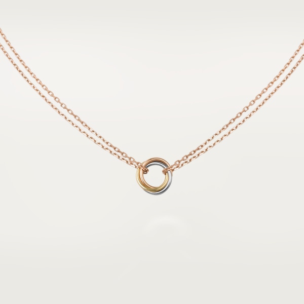 女性に人気のネックレスはCARTIERのTRINITY NECKLACE　トリニティ ネックレス