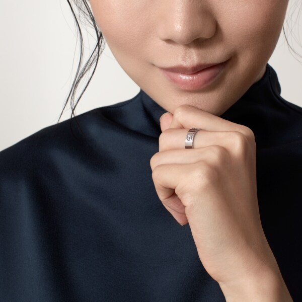 Crb Love リング ホワイトゴールド Cartier