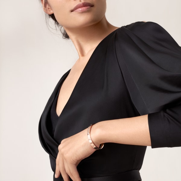 Love ブレスレット、クラシックモデル、ダイヤモンド4石、ビス クロージャー1つ ピンクゴールド、ダイヤモンド