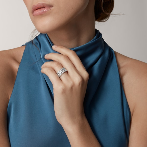 CRB4127200 - マイヨン パンテール リング、3連ハーフパヴェ  