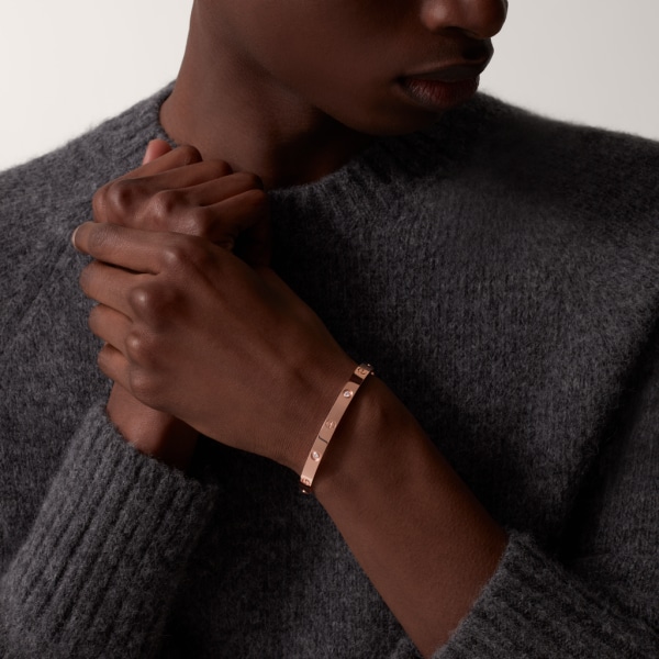 CRB6069917 - LOVE ブレスレット、クラシックモデル、ダイヤモンド4石  