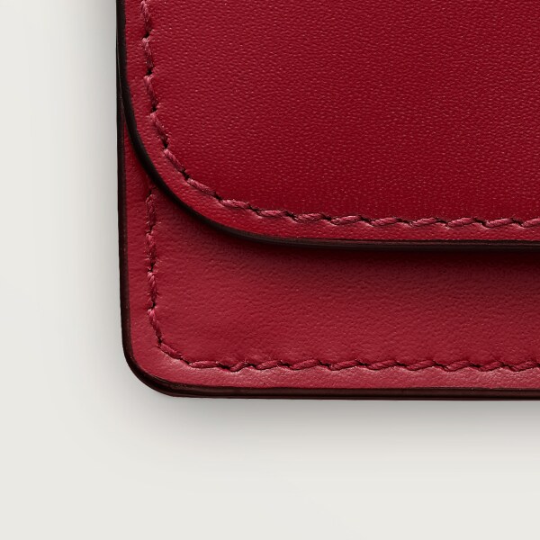 C ドゥ カルティエ フラップ付マルチ カードホルダー チェリーレッド カーフスキン、ゴールドフィニッシュ、チェリーレッド エナメル