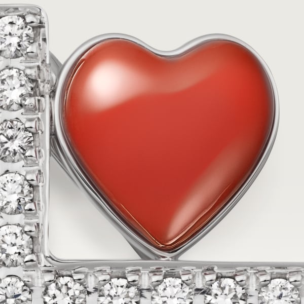 LOVE モチーフ ラペルピン ホワイトゴールド、コーラル、ダイヤモンド