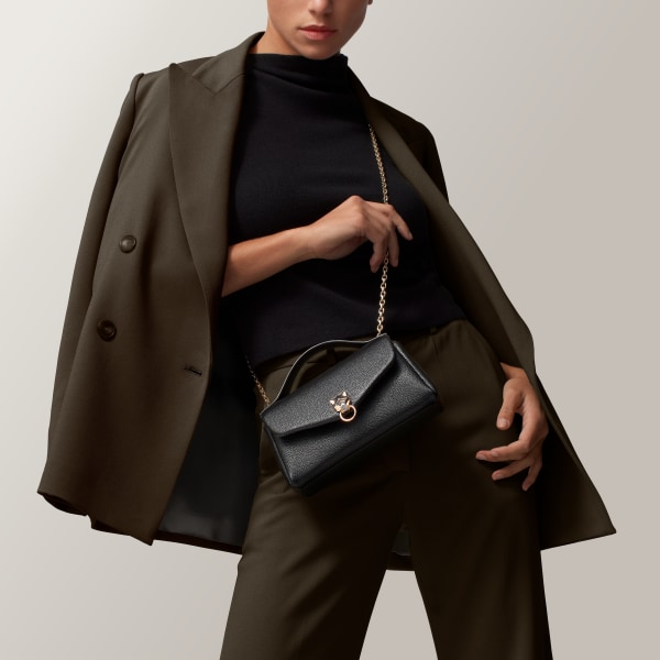 ナノ バッグ パンテール グラフィック  ブラック グレイン カーフスキン、ゴールドフィニッシュ