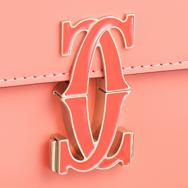 C ドゥ カルティエ チェーンバッグ ミニ  コーラル/ライトコーラルのツートーン カーフスキン、ゴールドフィニッシュ、コーラル エナメル