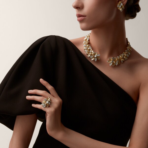 グラン ドゥ カフェ イヤリング、セミパヴェ イエローゴールド、プラチナ 、ダイヤモンド