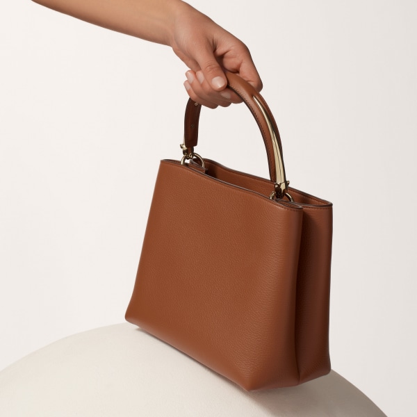 スモール バッグ 
パンテール ドゥーブル  ハンドルバッグ、キャラメル グレイン カーフスキン、ゴールドフィニッシュ