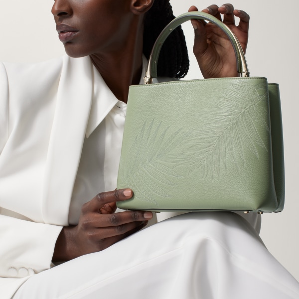 スモール バッグ 
パンテール ドゥーブル  セージグリーン カーフスキン、ジャングル エンブロイダリー、ゴールドフィニッシュ