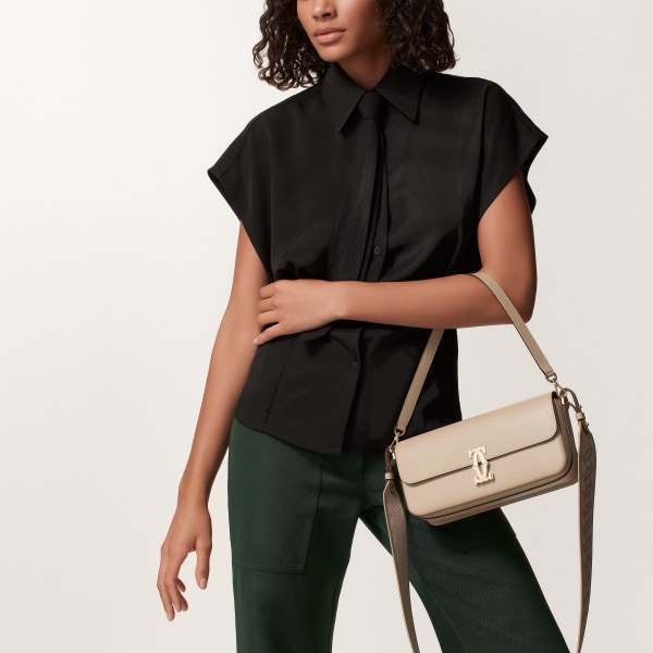 イーストウェストバッグ C ドゥ カルティエ  ベージュ テクスチャー カーフスキン、刺繍入り、ゴールドフィニッシュ