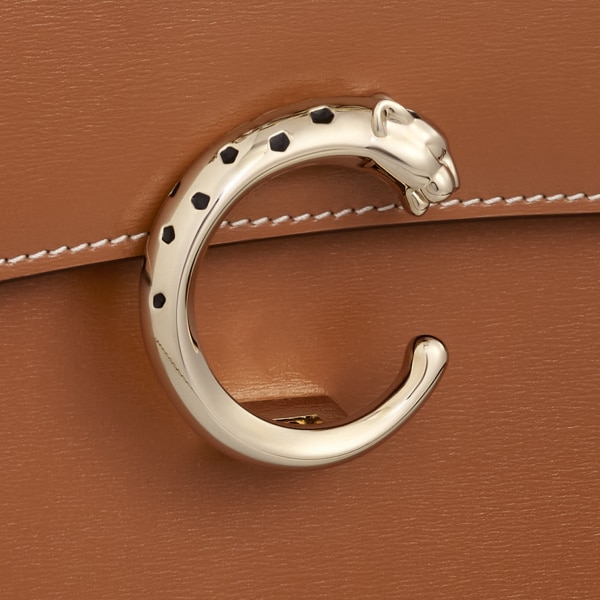 スモール バッグ パンテール C  キャラメル カーフスキン、ゴールドフィニッシュ