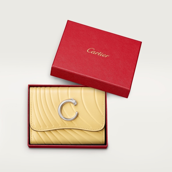 パンテール ドゥ カルティエ ミニウォレット ミモザイエロー カーフスキン、「Cartier」ロゴの箔押し、パラジウムフィニッシュ