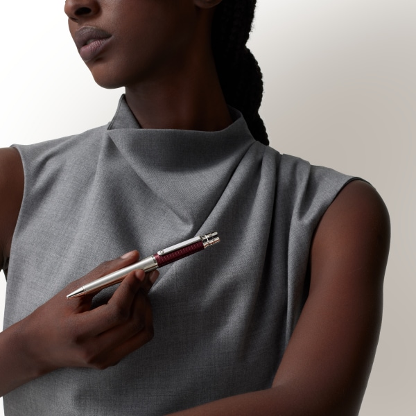 サントス ドゥ カルティエ ボールペン ラージモデル、ブラッシュド＆バーガンディ アルマイト加工溝入りメタル、パラジウムフィニッシュ