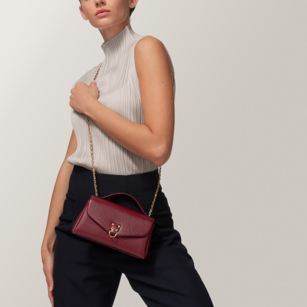 バッグ パンテール グラフィック  ボルドーカラー グレインド カーフスキン、ゴールドフィニッシュ