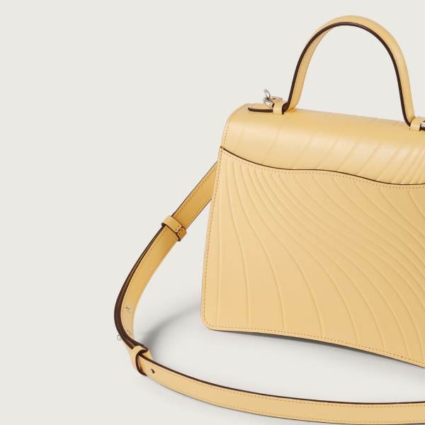 スモール バッグ パンテール C  ミモザイエロー カーフスキン、「Cartier」ロゴの箔押し、パラジウムフィニッシュ