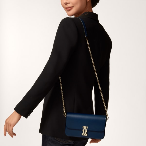 C ドゥ カルティエ ミニ チェーンバッグ  ミッドナイトブルー カーフスキン、ゴールド フィニッシュ