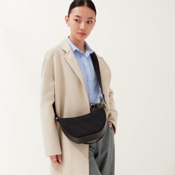 ホーボーバッグ C ドゥ カルティエ  ブラック テクスチャー カーフスキン、刺繡入り、ゴールドフィニッシュ